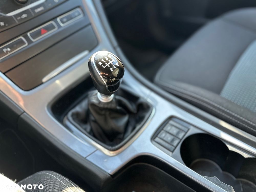 Ford Mondeo 2.0 TDCi Titanium - 18