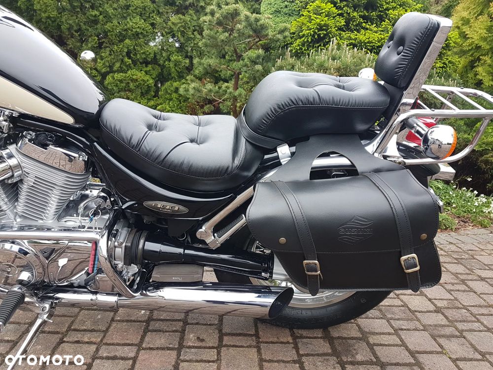 Suzuki Intruder - 16