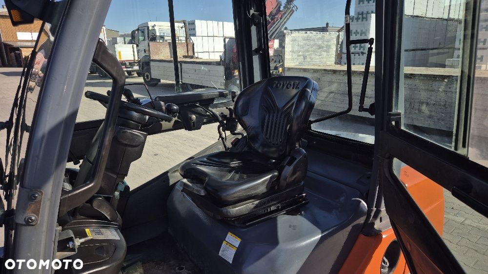 Toyota 02-8FDF25 - 5