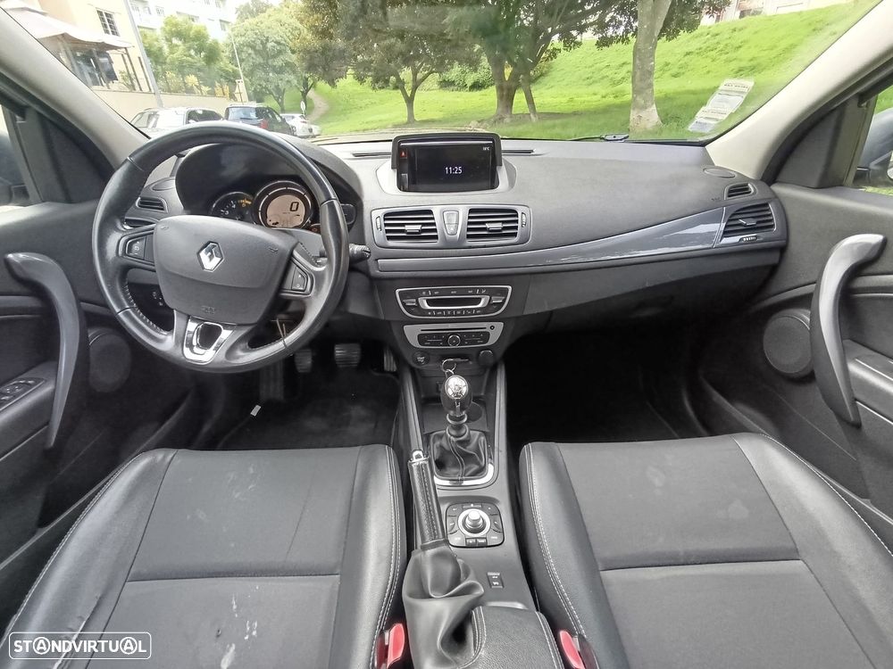 Renault Mégane Sport Tourer 1.5 Blue dCi Limited J17 - 20