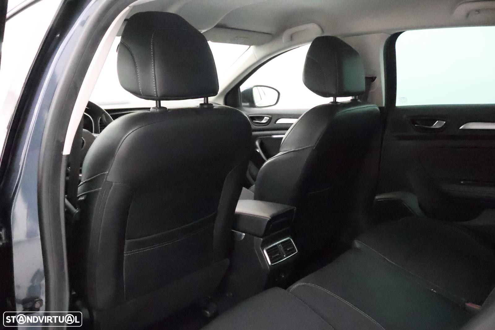 Renault Mégane 1.5 Blue dCi Intens - 28