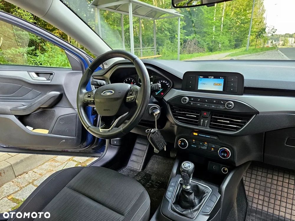 Ford Focus - 12