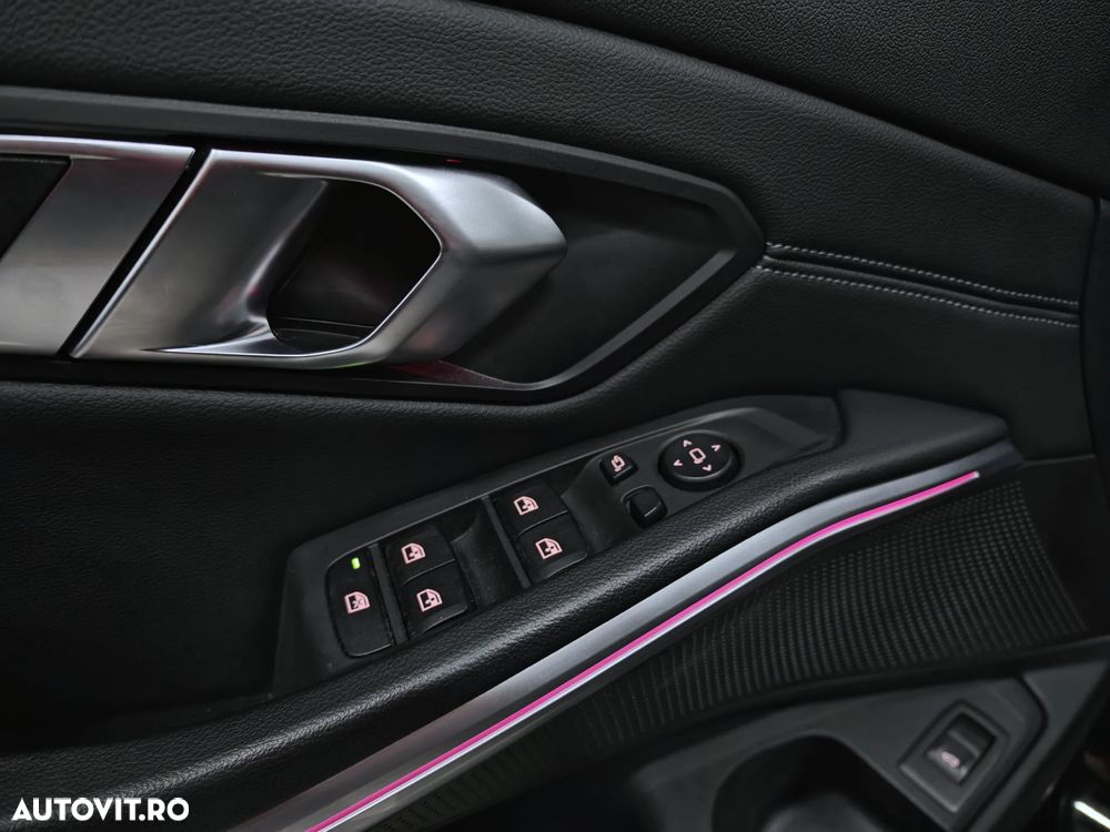 BMW Seria 3 318d Aut. - 34