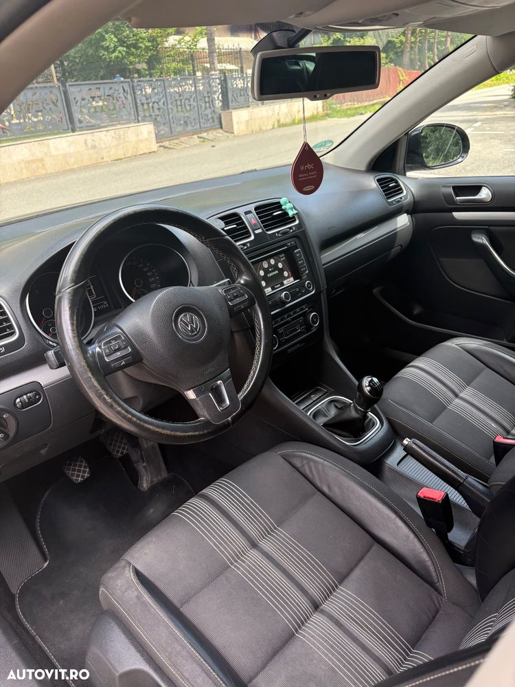Volkswagen Golf - 9