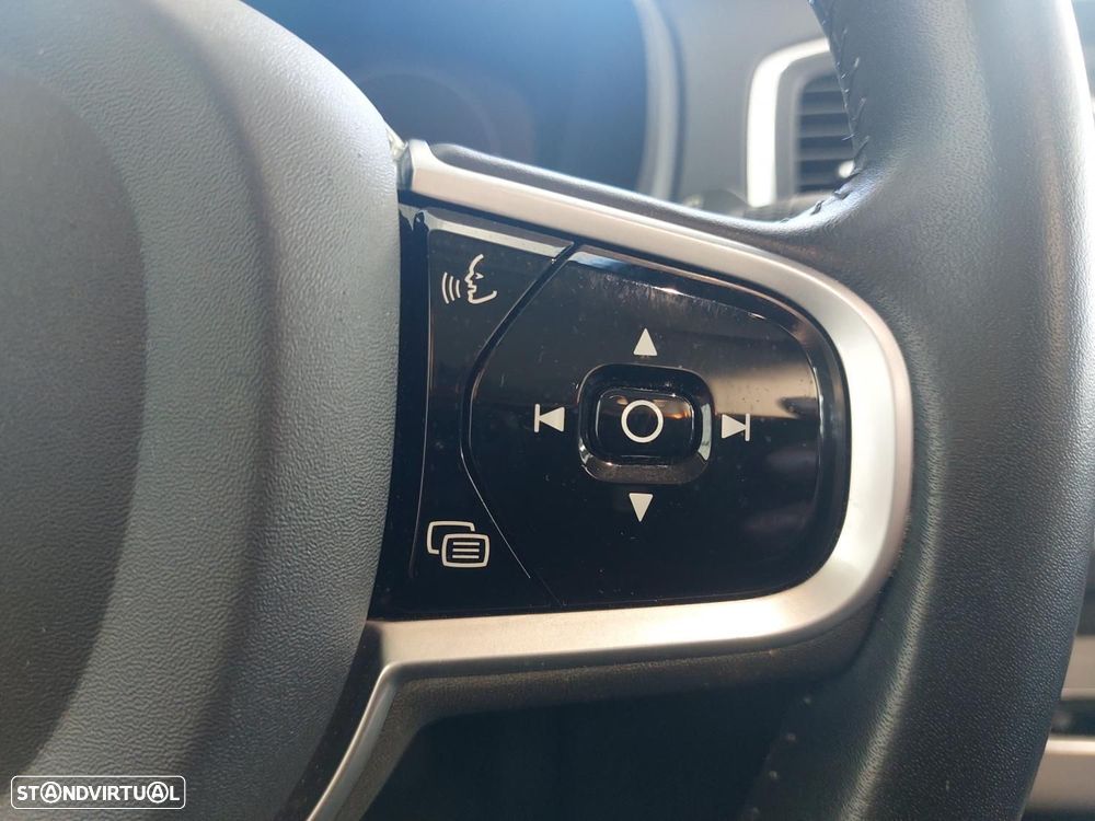 Volvo XC 90 2.0 T8 PHEV Momentum Plus AWD - 20