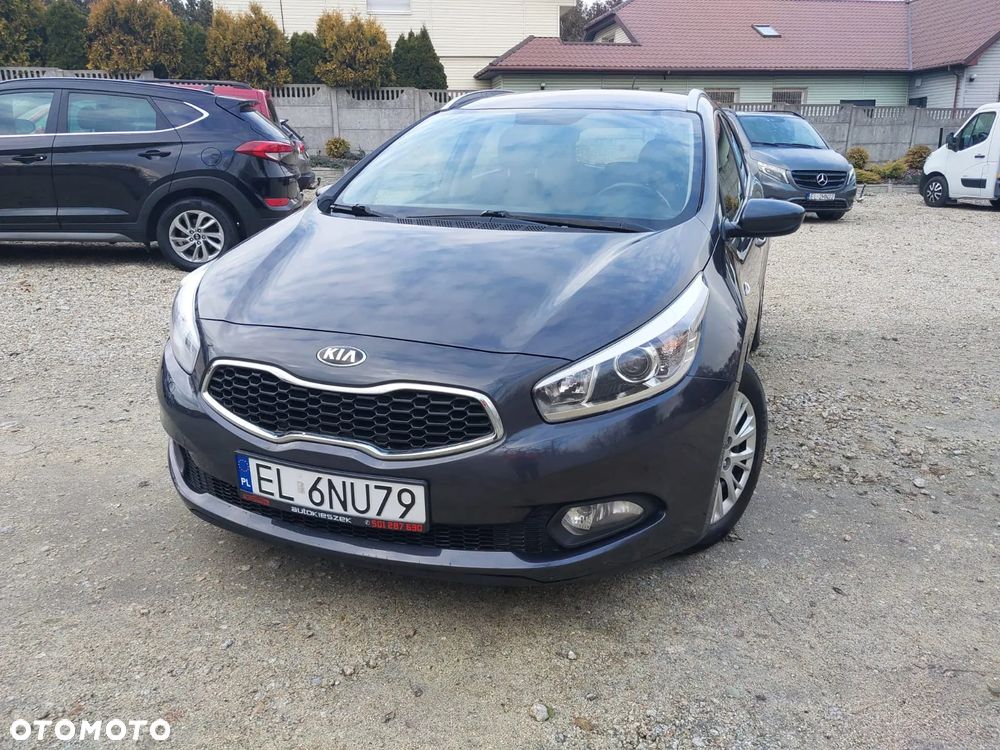 Kia Ceed - 8