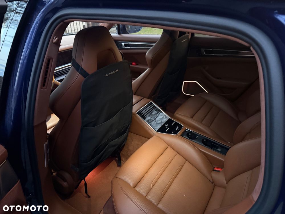 Porsche Panamera Turbo S - 8