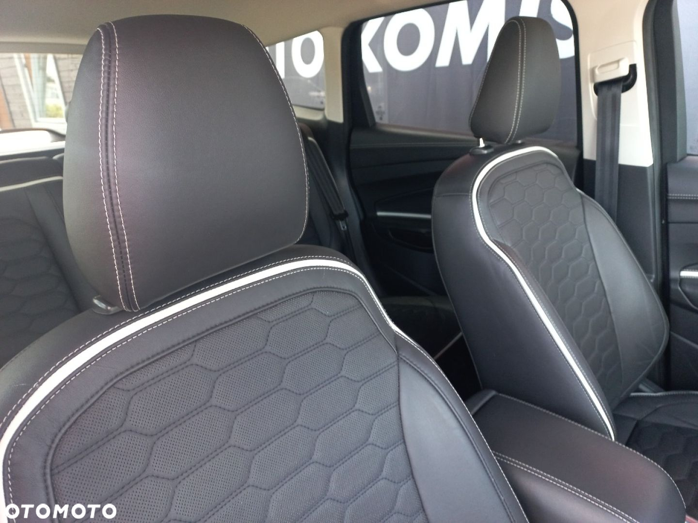 Ford Kuga - 19