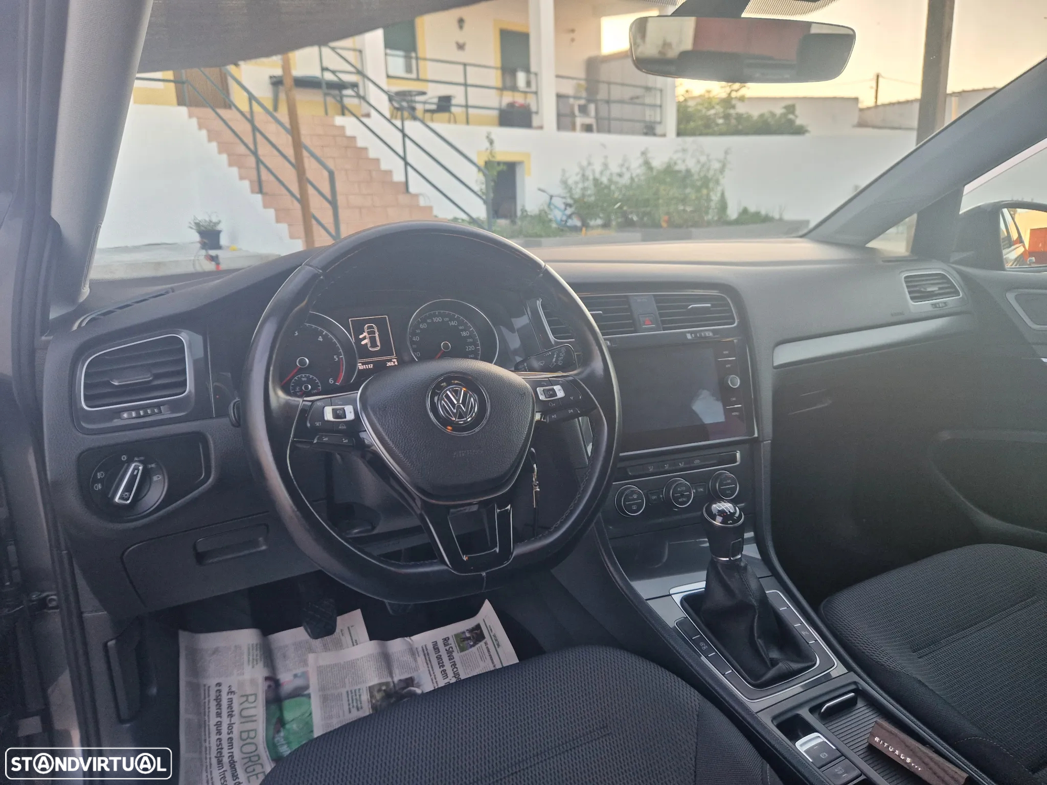 VW Golf 1.6 TDI Confortline - 15