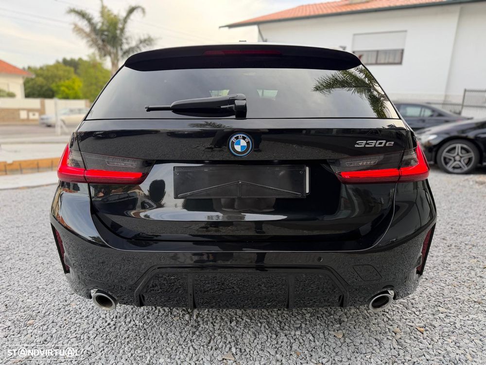 BMW 330 e Aut. M Sport - 11