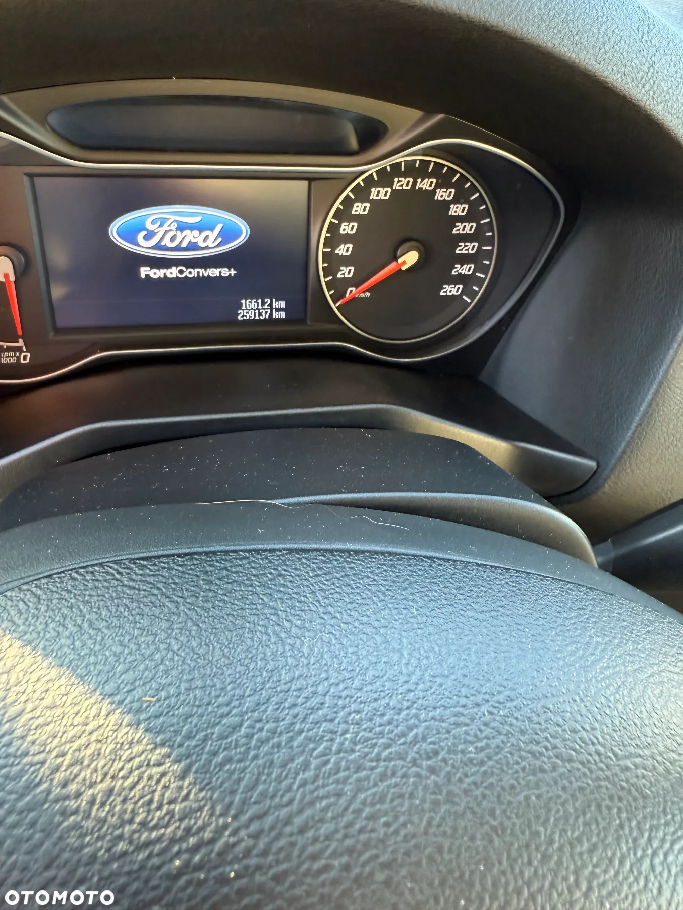 Ford Mondeo 2.0 T Ghia - 8
