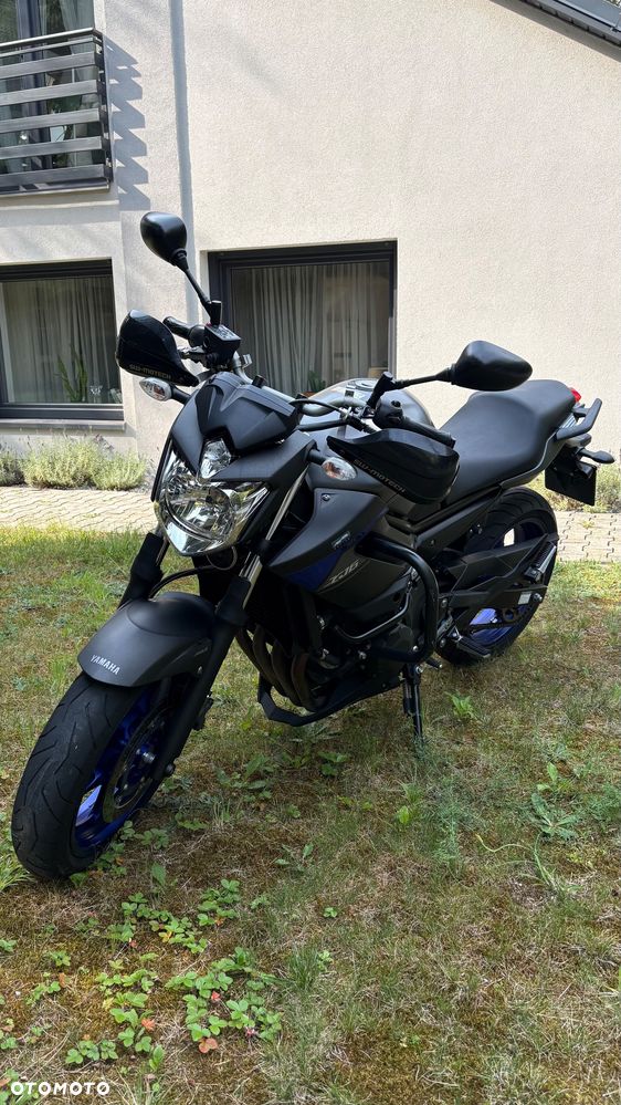 Yamaha XJ - 17