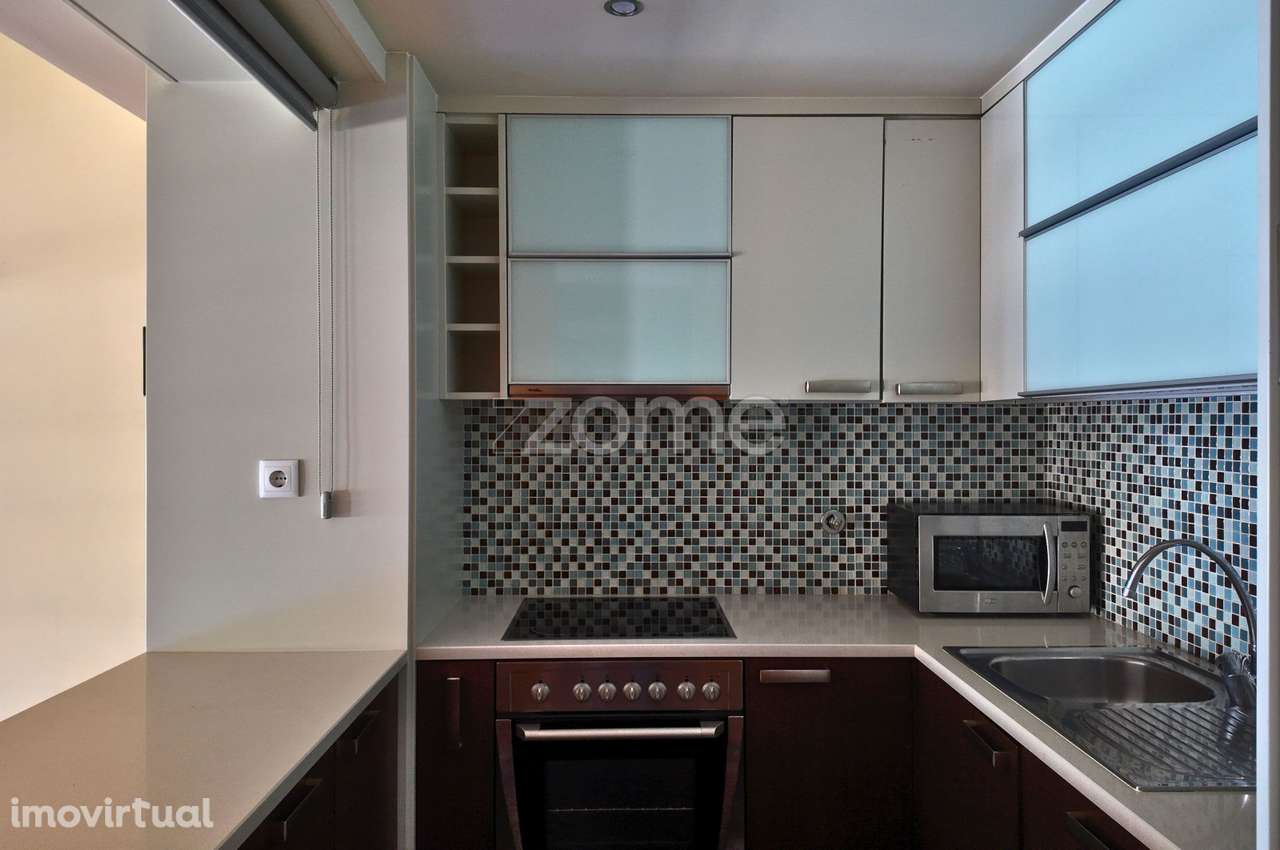 Apartamento T2 para Arrendamento, perto do Hospital de S. João - Grande imagem: 5/17