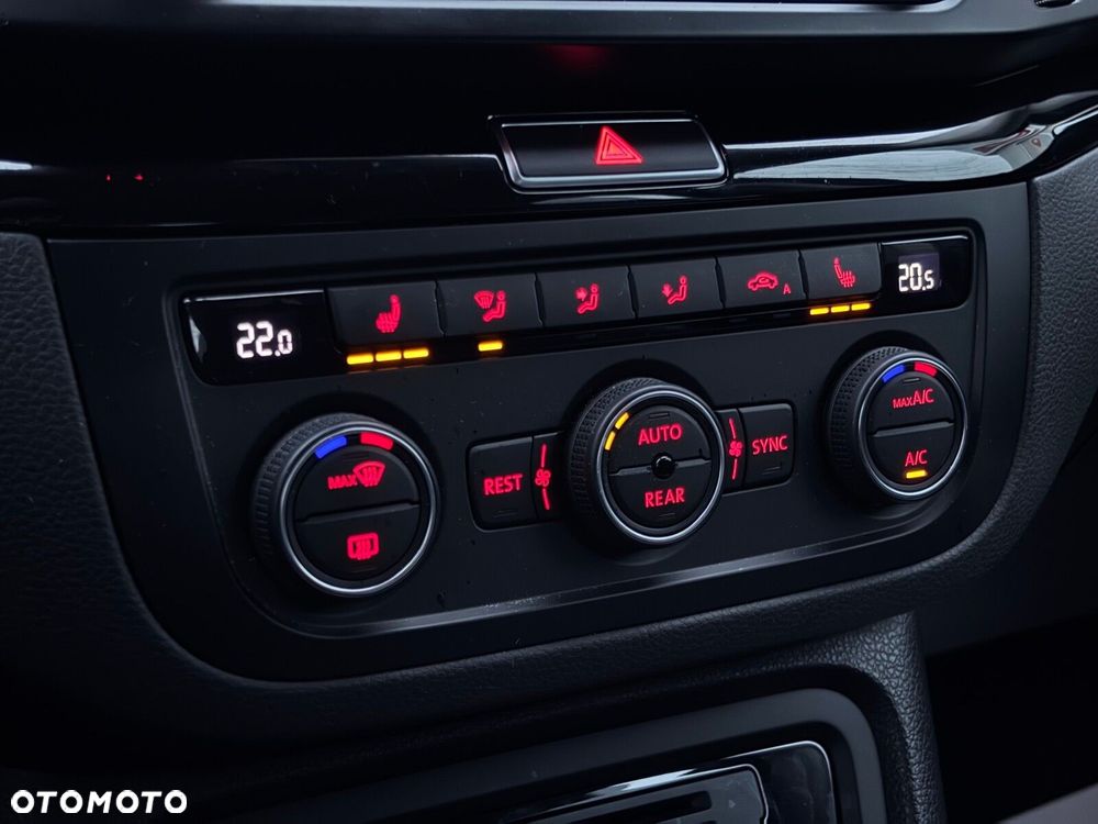 Volkswagen Sharan 1.4 TSI BMT Highline DSG - 22