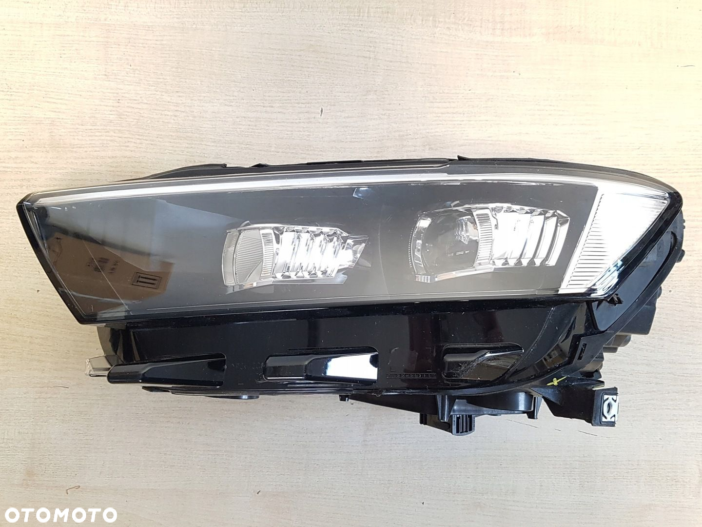 VW T-ROC lewy reflektor lampa FULL LED 2GA941773 - 2