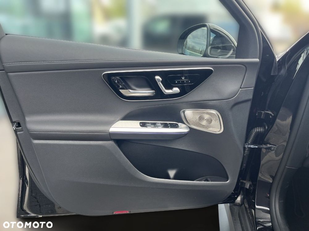 Mercedes-Benz GLC - 11