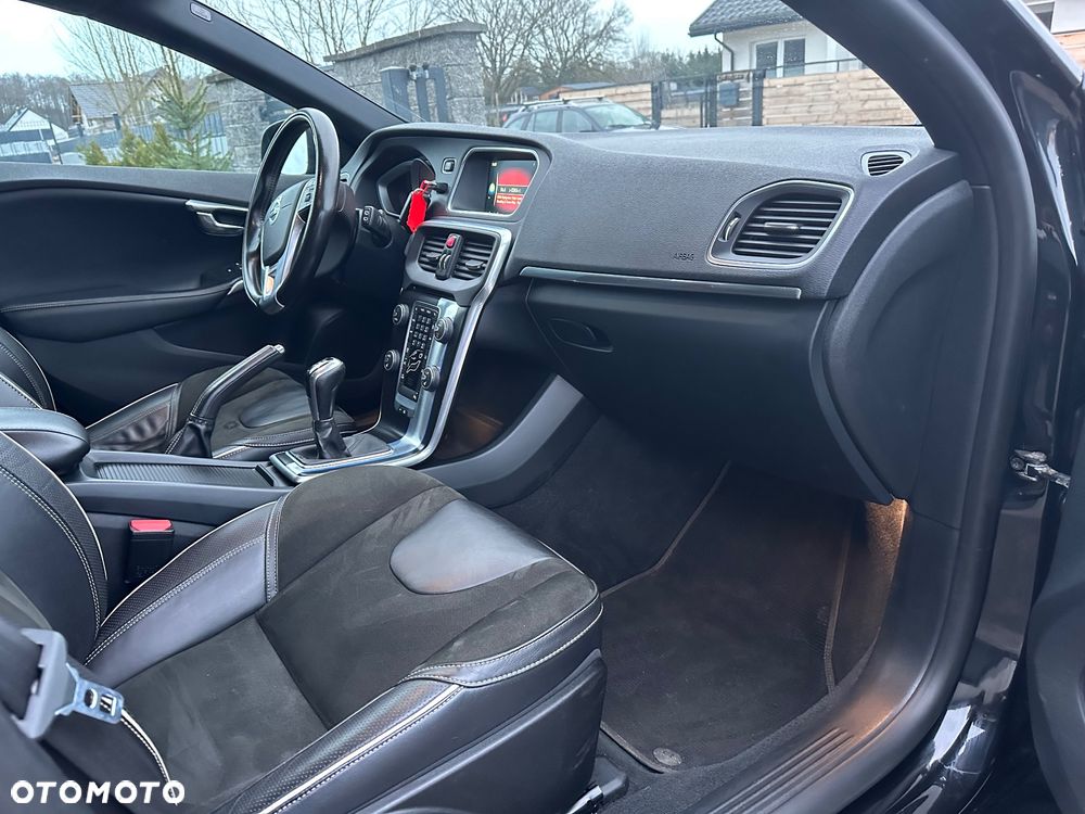 Volvo V40 D2 RDesign - 12