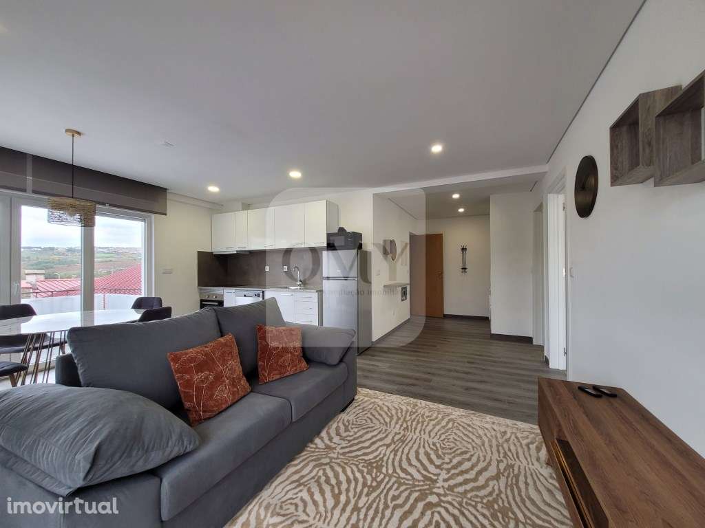 T4 Transformado em Dois T1(s) Junto ao Supermercado LIDL em Vila Real - Grande imagem: 2/15