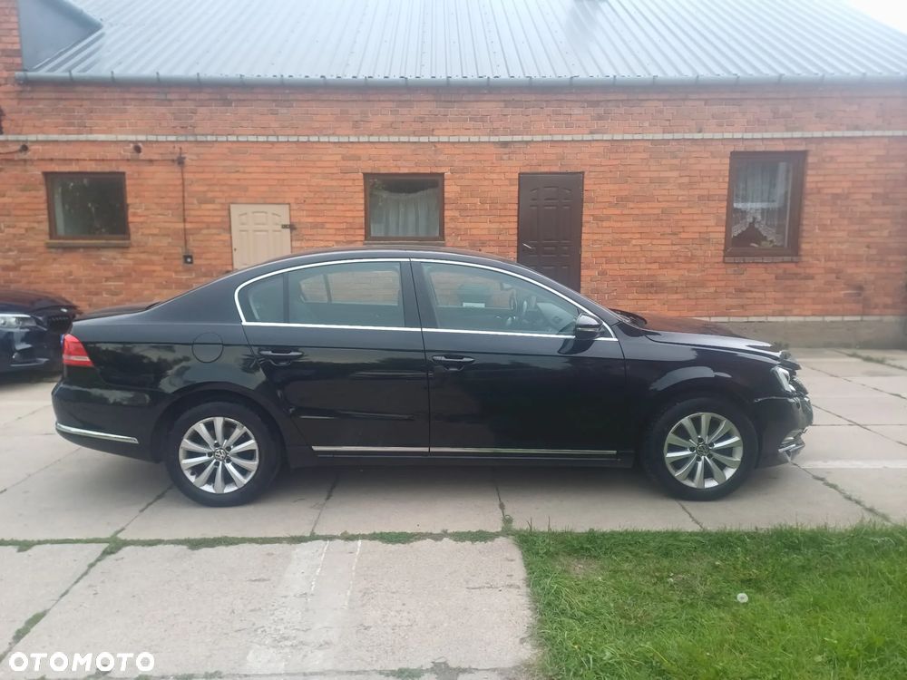Volkswagen Passat - 6