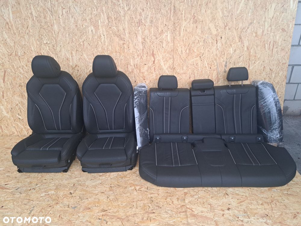 BMW 5 G30 LCI czarne wnętrze Mpakiet skóra grzane elektryka pamięć tunel 4szt boczkiNowe! - 3