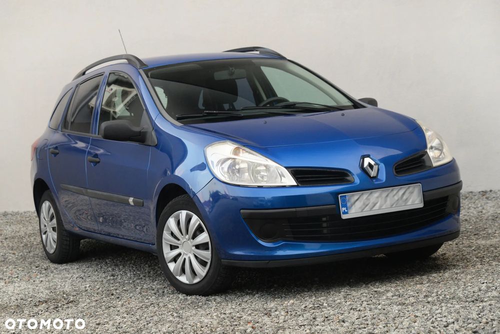 Renault Clio 1.2 16V Confort Privilege - 2