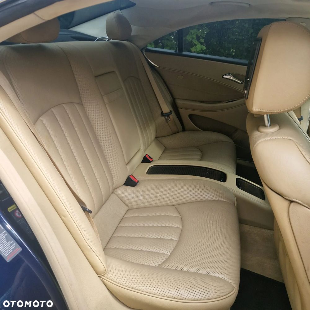 Mercedes-Benz CLS 500 - 19