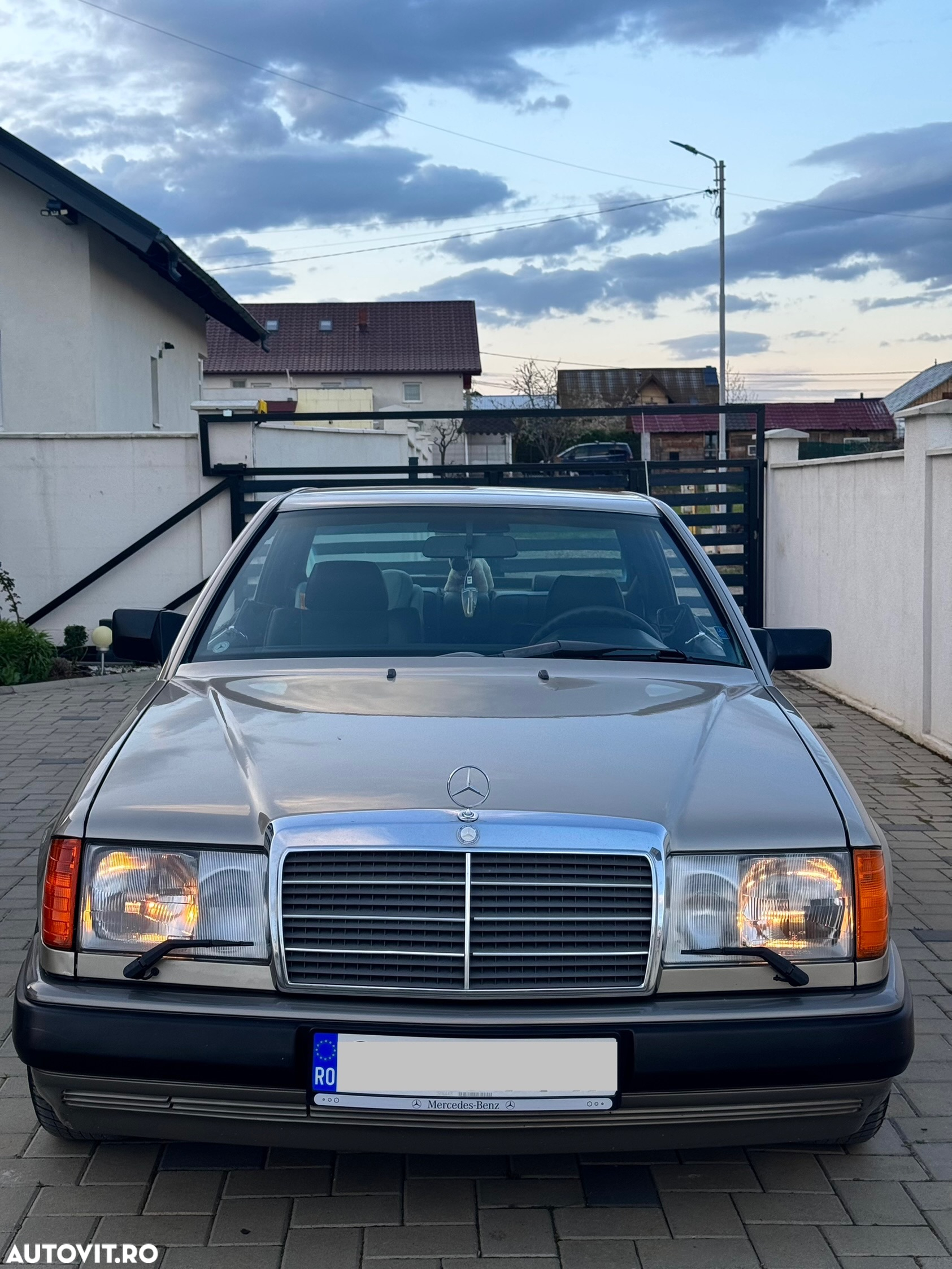 Mercedes-Benz CE - 11