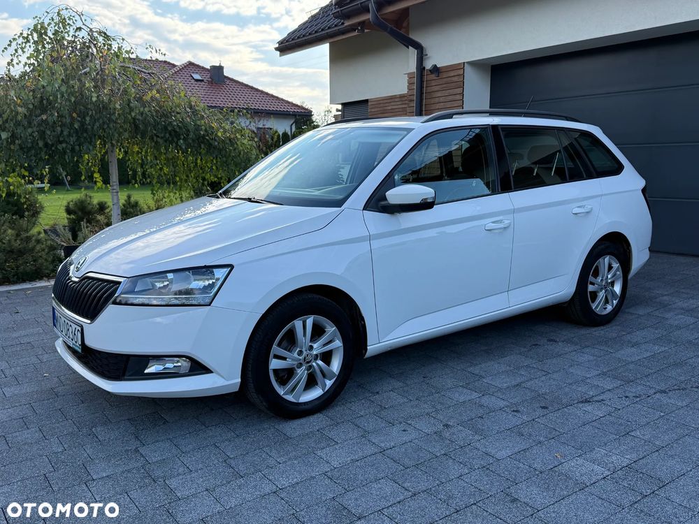Skoda Fabia 1.0 TSI Ambition - 1