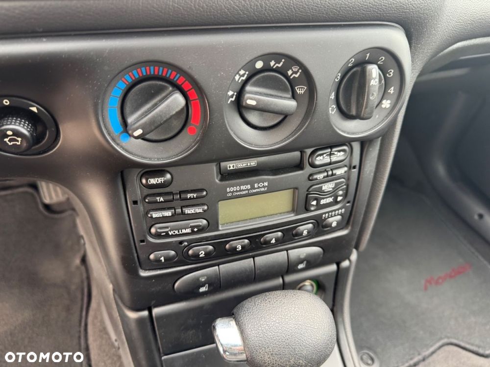 Ford Mondeo - 26
