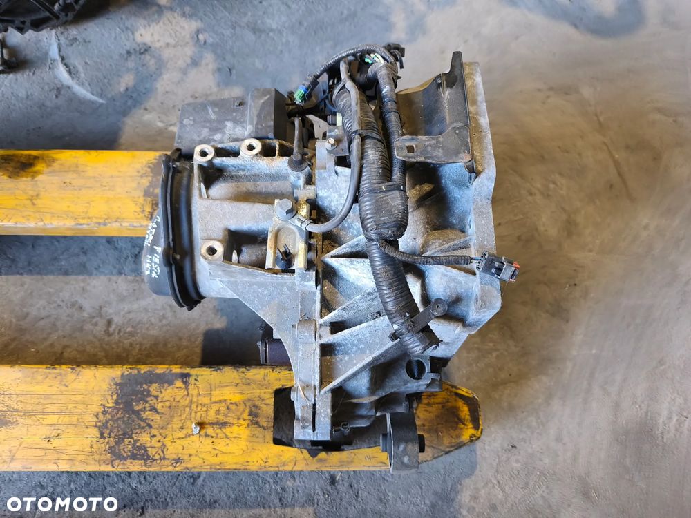 SKRZYNIA BIEGÓW 8A6R 7002 FB FORD FIESTA MK7 1.6 TDCI - 3