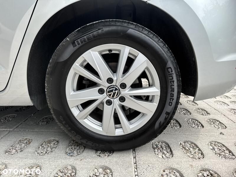 Volkswagen Touran 2.0 TDI BMT Comfortline DSG - 17