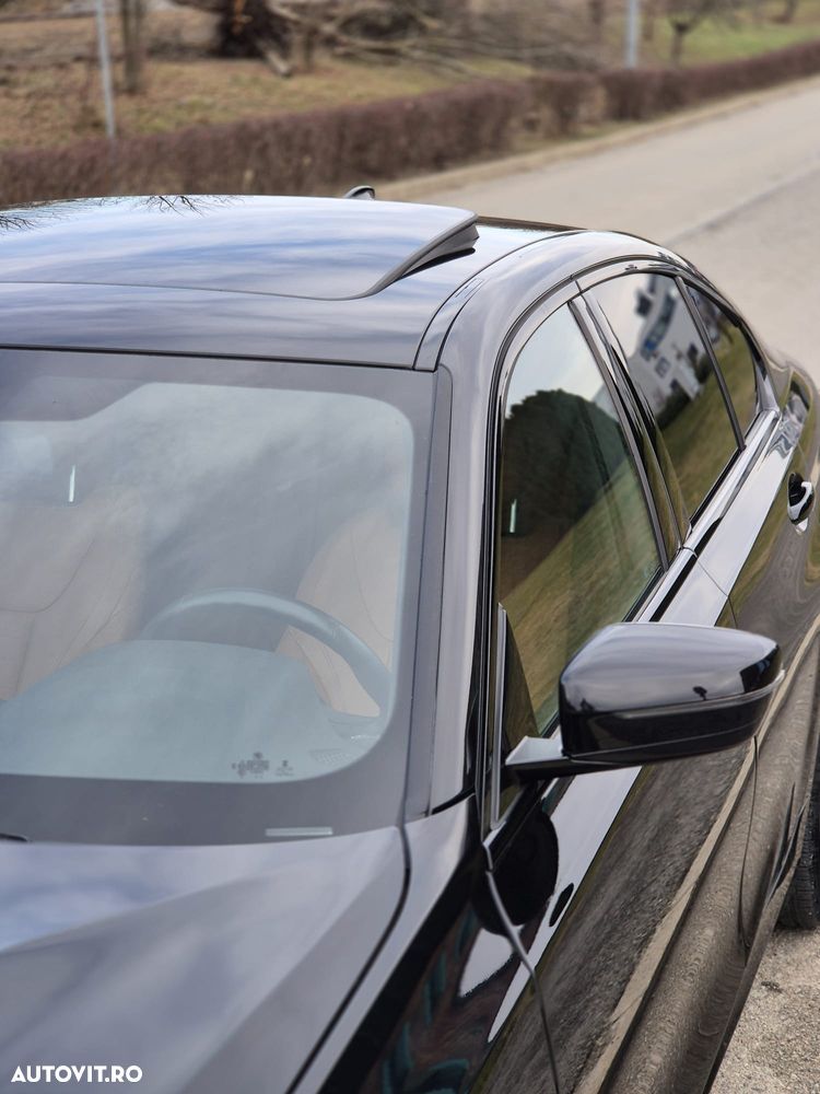 BMW Seria 3 330i AT Sport Line - 10