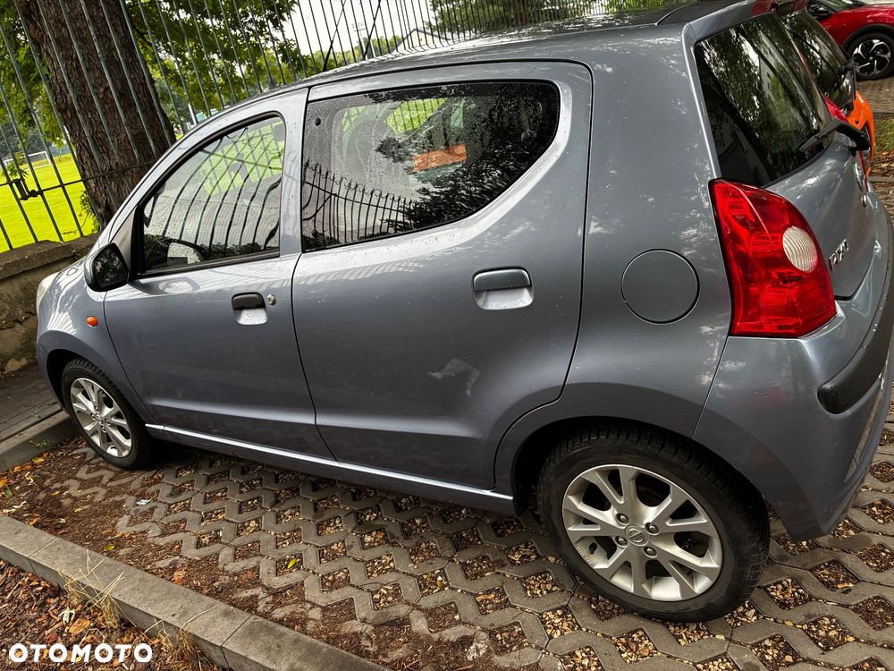 Nissan Pixo - 1