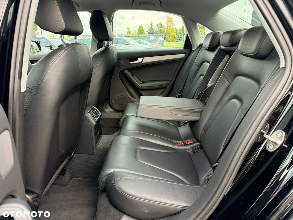 Audi A4 Limousine 2.0 TDI DPF S line Sportpaket - 19
