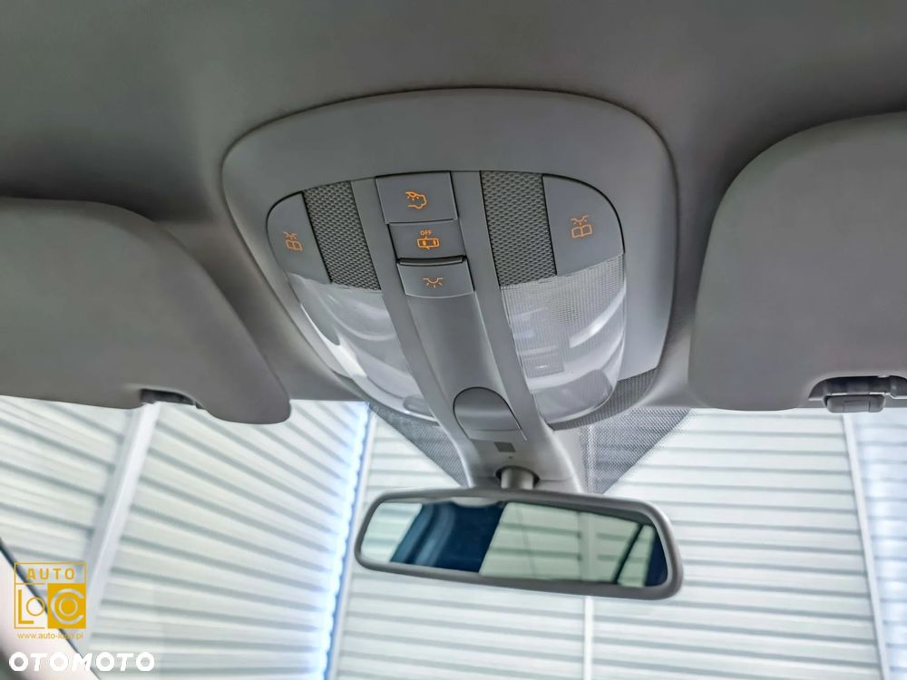 Mercedes-Benz Klasa R 320 CDI L 4-Matic - 28