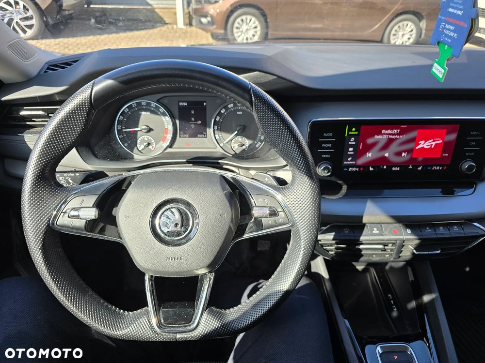 Skoda Octavia 2.0 TDI Selection DSG - 20