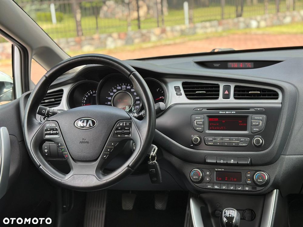 Kia Ceed 1.6 GDI Business Line - 8
