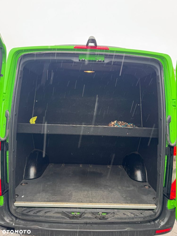 Mercedes-Benz Sprinter - 5
