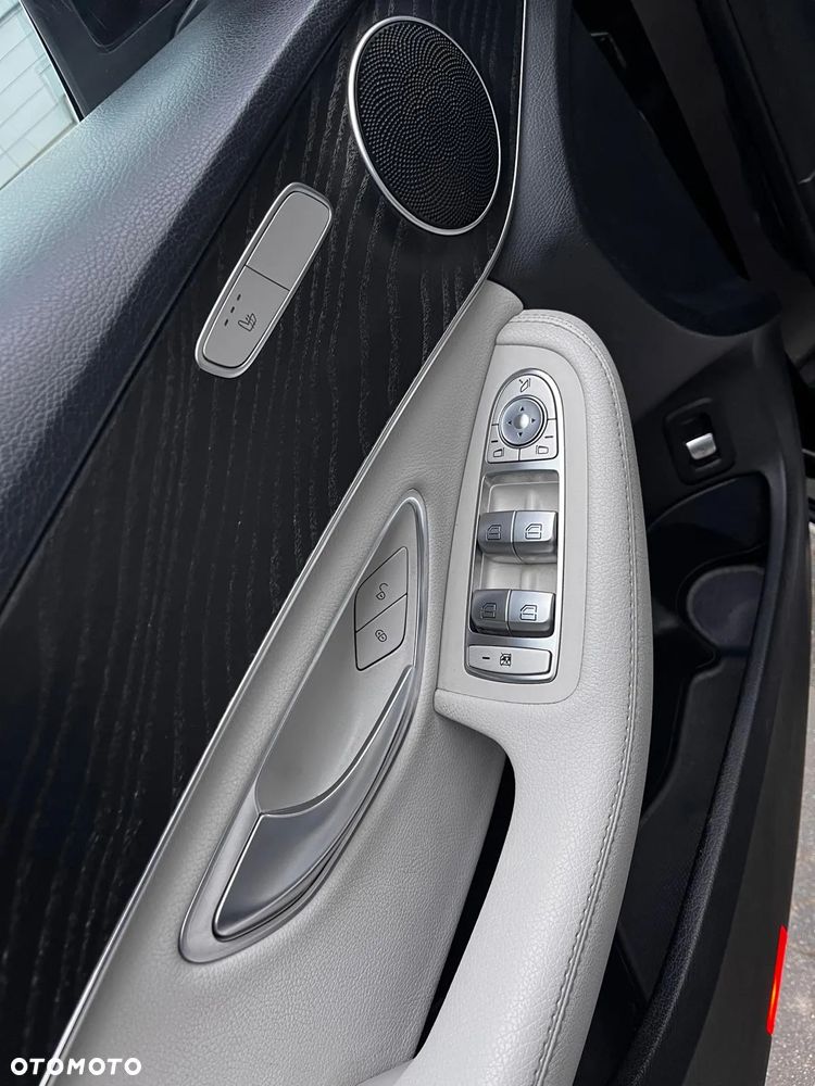 Mercedes-Benz Klasa C 200 4-Matic 9G-TRONIC - 9