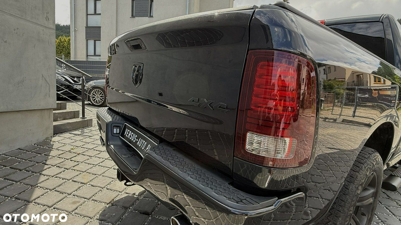 Dodge RAM - 40