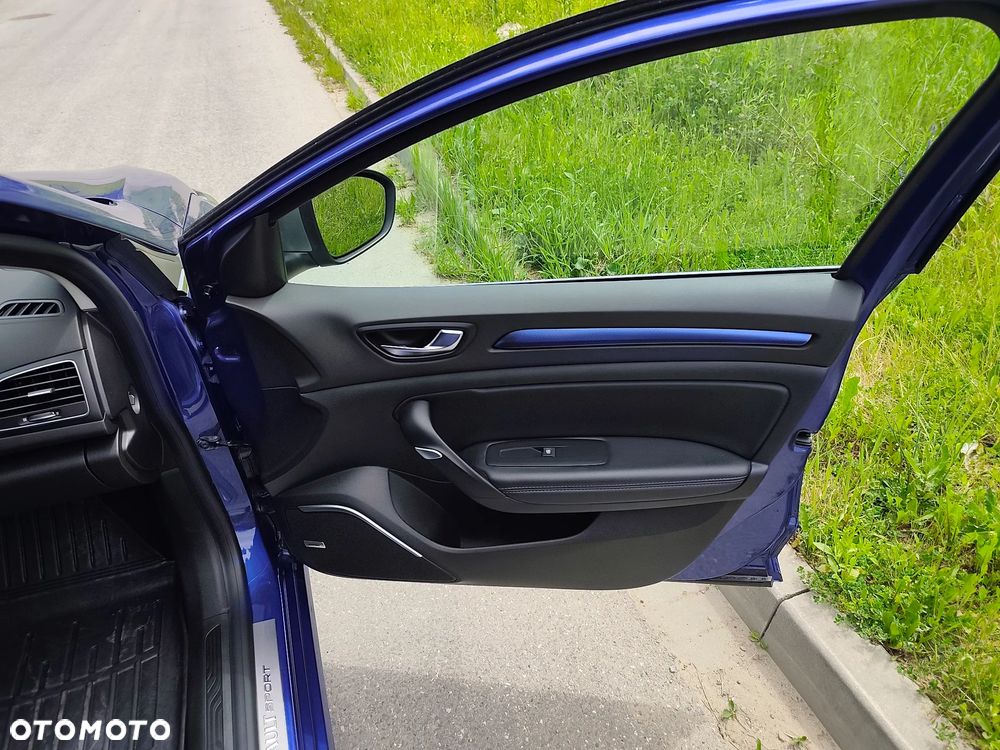 Renault Megane 1.6 dCi GT EDC - 24