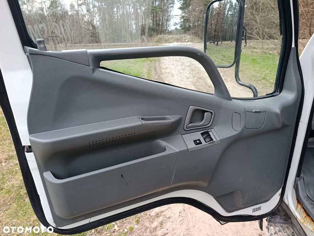 Mitsubishi CANTER - 13