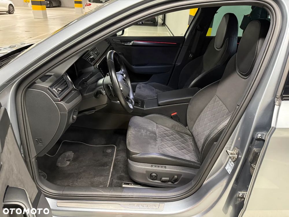 Skoda Superb 1.5 TSI Sportline DSG - 17