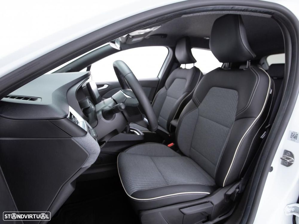Renault Clio 1.0 TCe Techno - 8