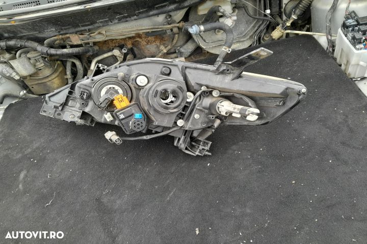 Far dreapta 149202A011A Mazda 5 CR [2005 - 2008] Minivan 2.0 MT (146 - 3