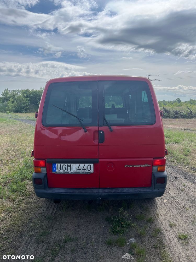 Volkswagen Caravelle - 7
