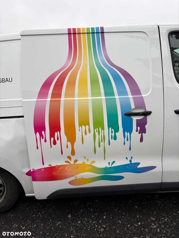 Opel Vivaro - 8