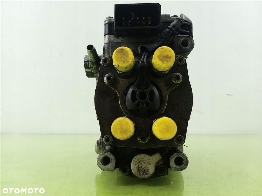 Pompa wtryskowa BMW E46 1998-2007 2,0 D 0281010888 ORYGINAŁ - 4
