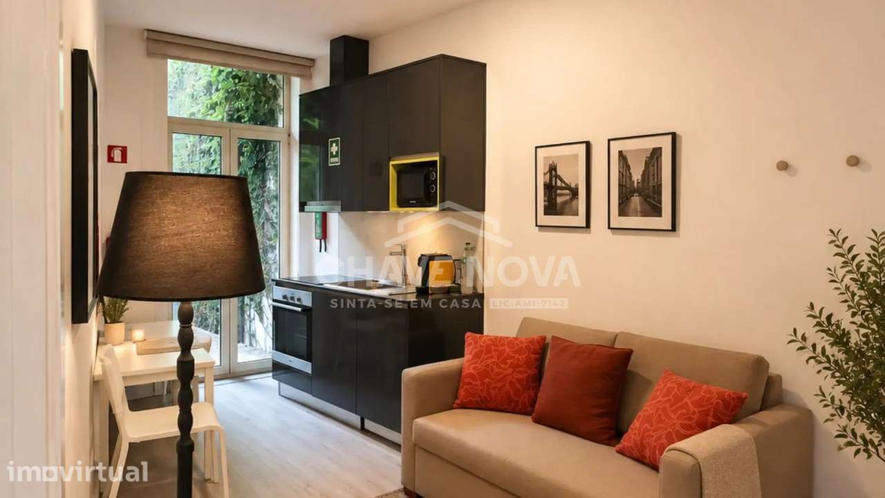 Prédio renovado no centro da cidade do Porto Refª FAF/00008/RS - Grande imagem: 4/8