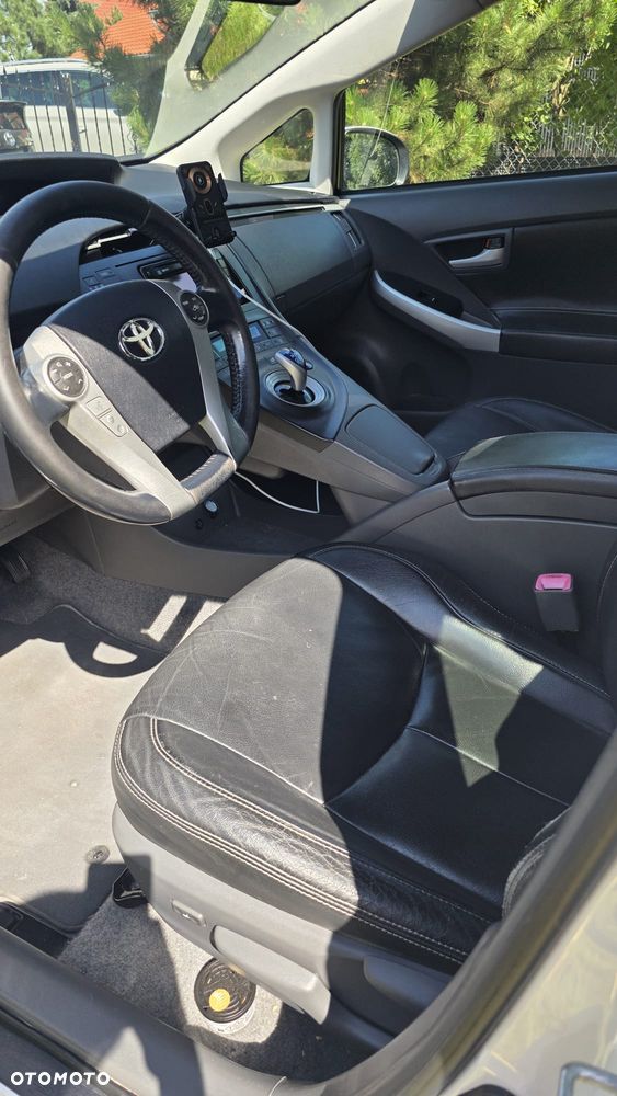 Toyota Prius 1.8 HSD Luna - 8